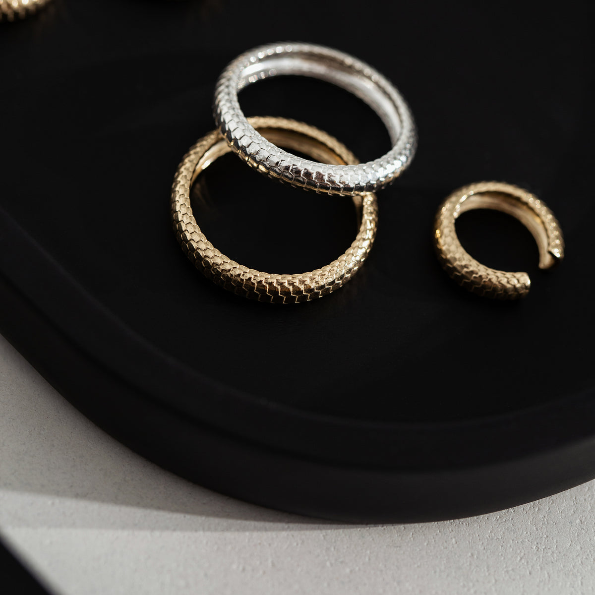 Jackie 3mm Ring